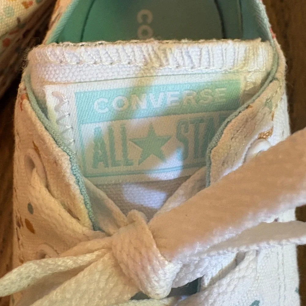 Converse‎ All Star Junior Size 4 Sneakers Shoes Floral Confetti Multicolor Cute